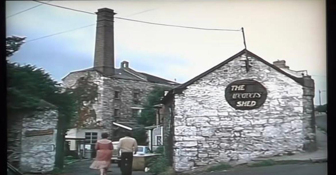 The Weavers Shed exterior